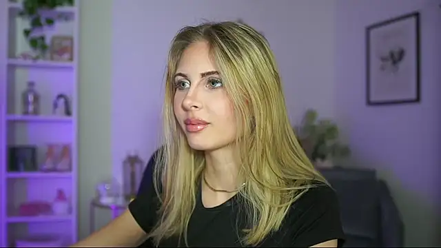 catecrago  online show from February 25, 2025, 1:53 pm