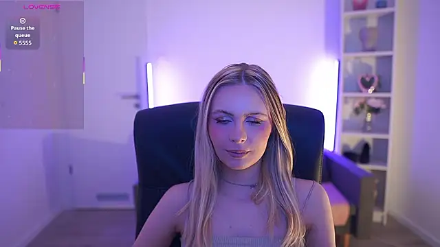 catecrago  online show from March 23, 2026, 9:09 am