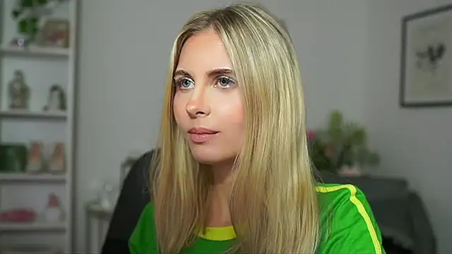 catecrago  online show from March 14, 2025, 12:40 pm