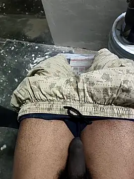 Snapshot of omni_333 chatting on February 2, 2026, 11:04 pm omni 333 online show from February 2, 2026, 11:04 pm