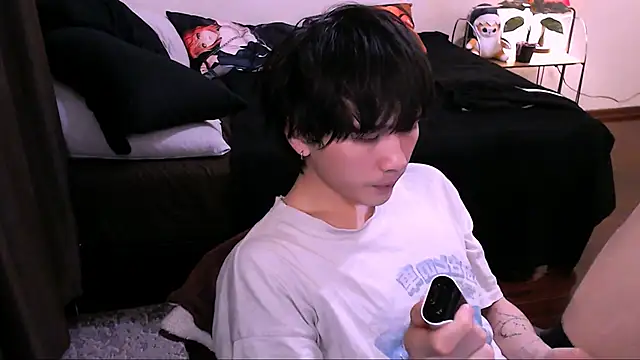 Snapshot of rennnuts chatting on November 17, 2025, 3:16 pm rennnuts online show from November 17, 2025, 3:16 pm