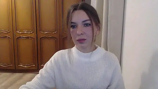 aurora lust online show from November 13, 2025, 6:39 am