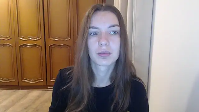 aurora lust online show from December 4, 2025, 6:34 am