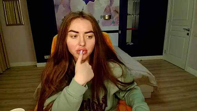 MissisCaty online show from February 14, 2026, 4:02 am