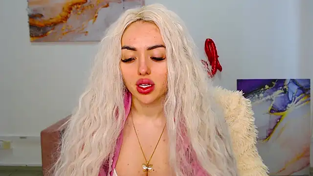 Snapshot of MissisCaty chatting on March 21, 2025, 6:38 am MissisCaty online show from March 21, 2025, 6:38 am