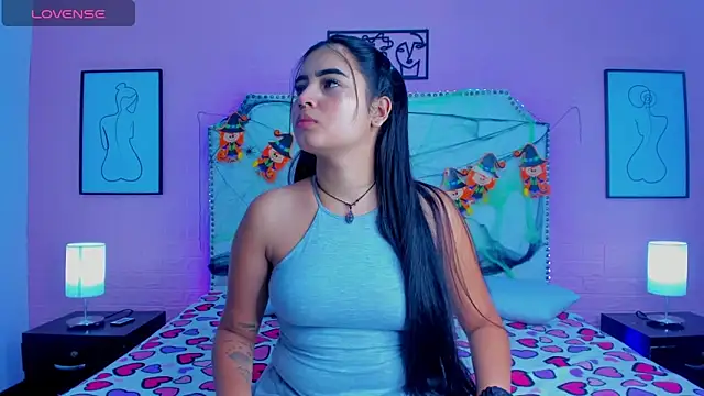  Emma whiitee  online show from October 26, 2025, 1:00 pm