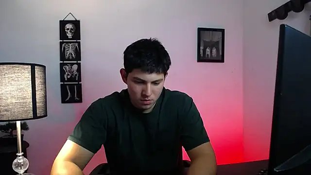 JamesCr  online show from October 22, 2025, 2:00 am