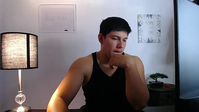 JamesCr  online show from October 16, 2025, 12:41 am