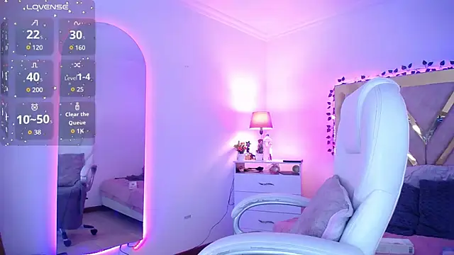 Alexaamoon  online show from October 7, 2025, 5:47 pm