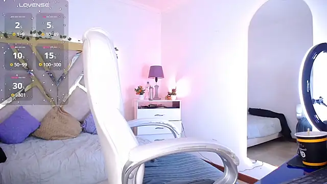 Alexaamoon  online show from November 10, 2025, 4:45 pm