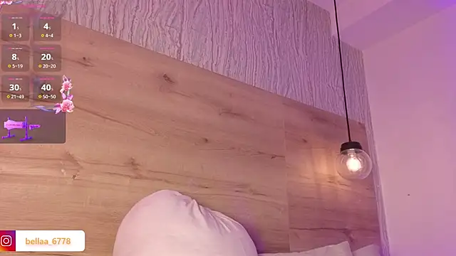 Snapshot of bella_lovers_ chatting on November 18, 2025, 3:10 am bella lovers online show from November 18, 2025, 3:10 am