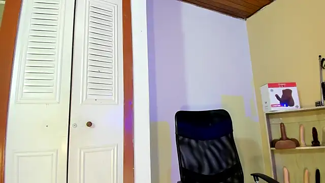 Violetta 0 online show from October 22, 2025, 12:59 pm