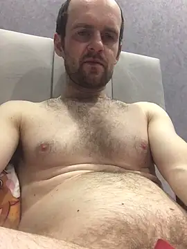 LynnAhNight online show from January 14, 2026, 5:49 pm