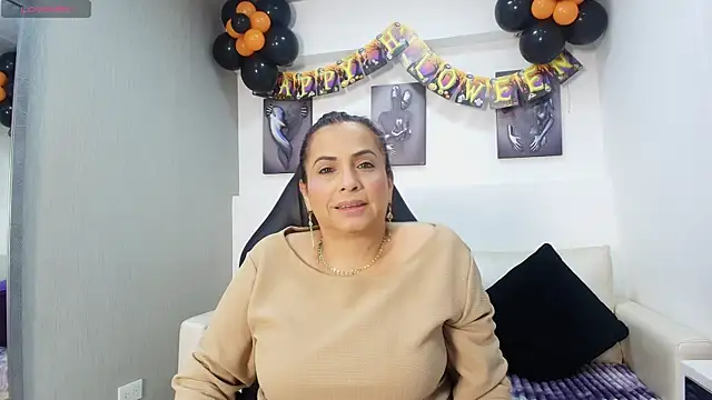 GochitaWild online show from October 12, 2025, 12:50 pm