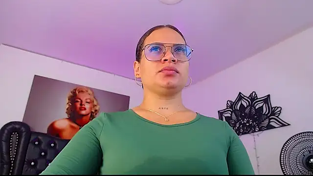 Taliana36 online show from November 4, 2025, 12:42 pm