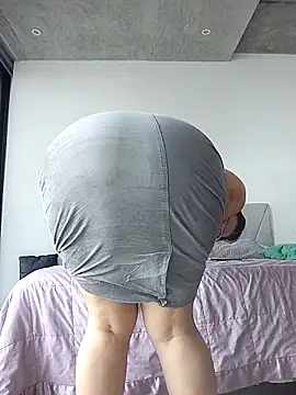 xomimuka online show from October 14, 2025, 8:53 pm