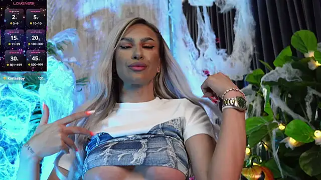 KarlaBart online show from October 21, 2025, 8:08 pm