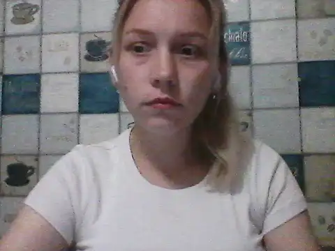 Snapshot of Anna_wey chatting on July 18, 2026, 7:22 pm Anna wey online show from July 18, 2026, 7:22 pm