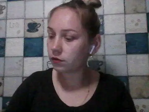 Snapshot of Anna_wey chatting on July 13, 2026, 7:13 pm Anna wey online show from July 13, 2026, 7:13 pm