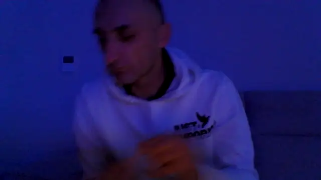 ANGELSANTAMARIA- online show from November 19, 2025, 3:34 pm