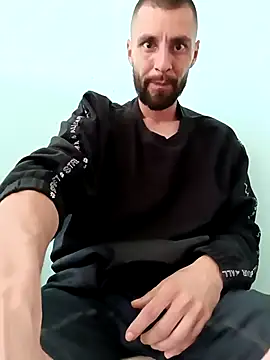 Dracoandr online show from November 6, 2025, 5:06 pm