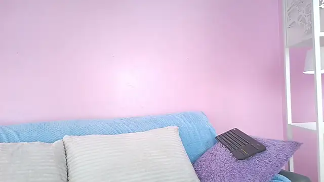 Hiyakasudere online show from November 18, 2025, 6:44 pm