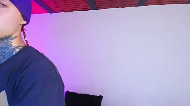 Snapshot of 7_Saturno_7 chatting on February 15, 2026, 7:57 pm 7 Saturno 7 online show from February 15, 2026, 7:57 pm