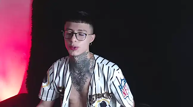 Snapshot of 7_Saturno_7 chatting on March 7, 2025, 11:05 pm 7 Saturno 7 online show from March 7, 2025, 11:05 pm