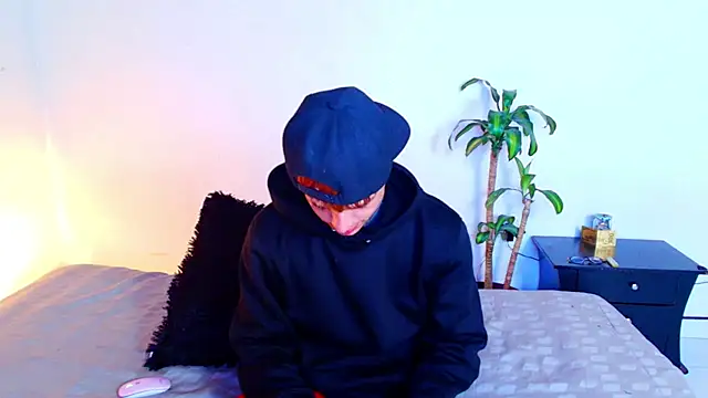 Snapshot of 7_Saturno_7 chatting on February 22, 2026, 2:08 pm 7 Saturno 7 online show from February 22, 2026, 2:08 pm