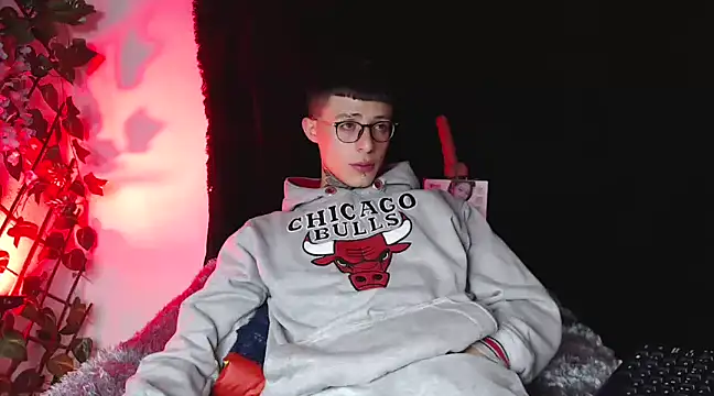 Snapshot of 7_Saturno_7 chatting on March 19, 2025, 3:30 am 7 Saturno 7 online show from March 19, 2025, 3:30 am