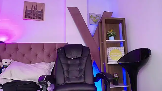 PepperTwink online show from February 4, 2026, 4:35 pm