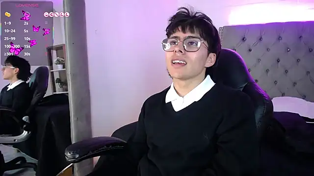 PepperTwink online show from September 9, 2025, 4:27 pm