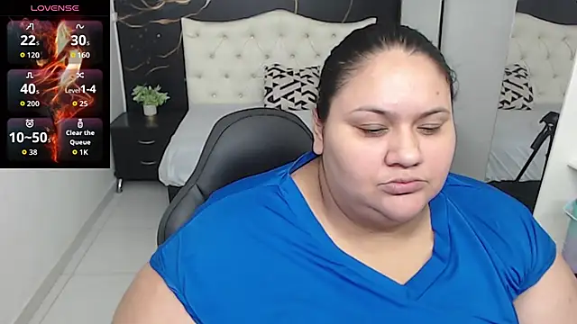 Aaliyah11 online show from October 14, 2025, 1:28 am