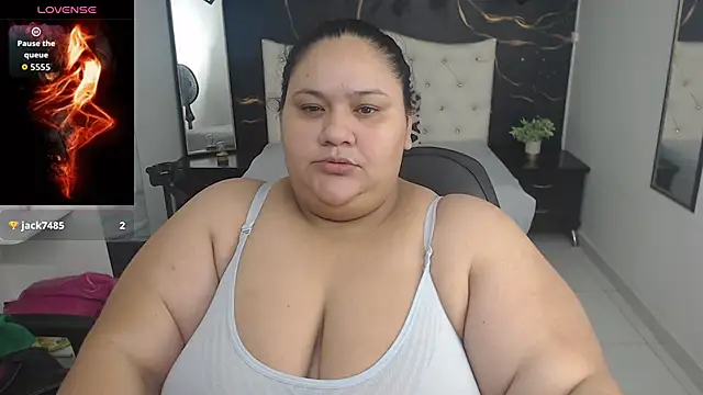 Aaliyah11 online show from November 5, 2025, 1:09 am