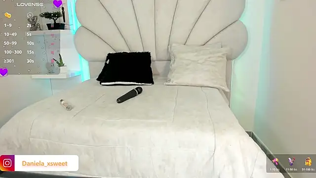 Snapshot of Danielaangelina chatting on October 17, 2025, 7:44 am Danielaangelina online show from October 17, 2025, 7:44 am