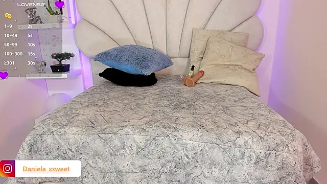 Snapshot of Danielaangelina chatting on November 4, 2025, 6:39 am Danielaangelina online show from November 4, 2025, 6:39 am