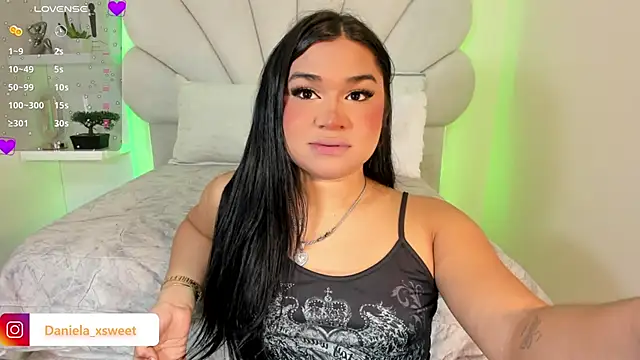 Snapshot of Danielaangelina chatting on February 21, 2026, 5:53 am Danielaangelina online show from February 21, 2026, 5:53 am