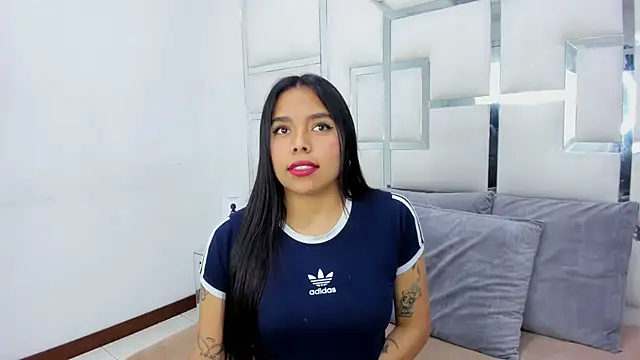 ZoeWan69 online show from March 7, 2025, 10:46 am
