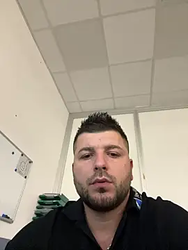 Cqrlos1990 online show from October 2, 2025, 6:44 pm