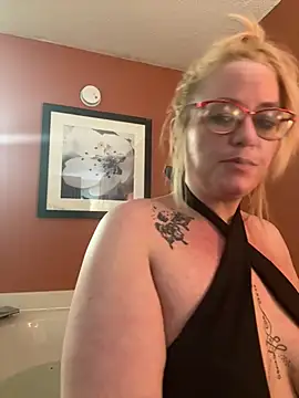 CutiepieMandii143 online show from February 21, 2025, 8:07 am