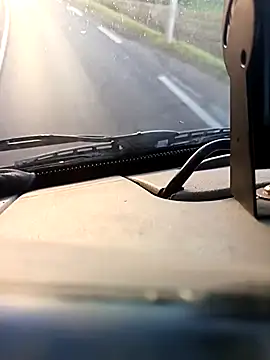 Snapshot of Dam70 chatting on September 15, 2025, 5:41 am Dam70 online show from September 15, 2025, 5:41 am