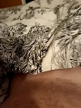 Snapshot of Dam70 chatting on October 26, 2025, 7:47 pm Dam70 online show from October 26, 2025, 7:47 pm