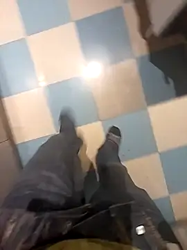 Snapshot of Dam70 chatting on September 17, 2025, 4:58 am Dam70 online show from September 17, 2025, 4:58 am