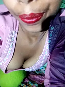 Snapshot of Miss_triha chatting on November 8, 2025, 6:11 pm Miss triha online show from November 8, 2025, 6:11 pm