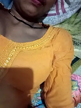 Snapshot of Miss_triha chatting on September 18, 2025, 3:59 pm Miss triha online show from September 18, 2025, 3:59 pm