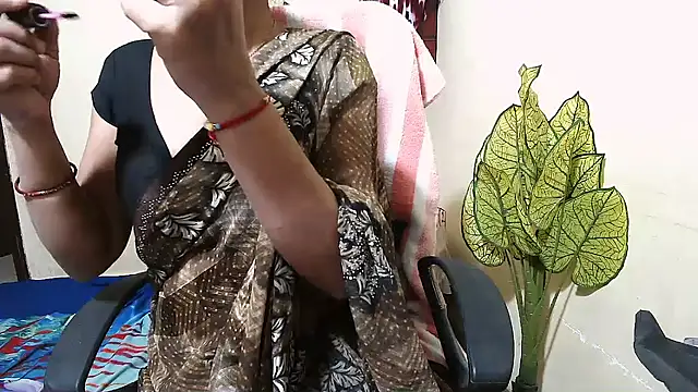 Rubi-Ji online show from November 1, 2025, 3:28 pm