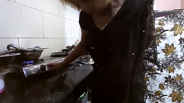 Rubi-Ji online show from November 16, 2025, 3:55 am