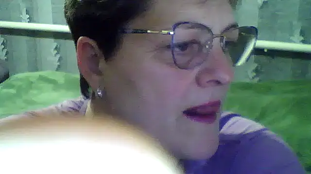 ElzaJewel online show from October 17, 2025, 5:26 pm