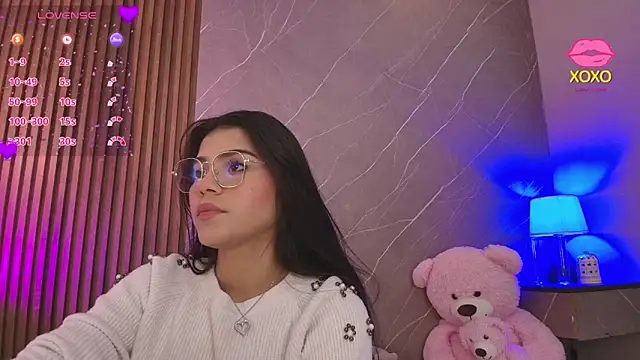 Snapshot of ariana_jhonson1 chatting on April 21, 2026, 12:01 pm ariana jhonson1 online show from April 21, 2026, 12:01 pm
