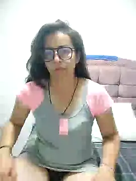 AAMM234 online show from February 5, 2025, 10:08 am